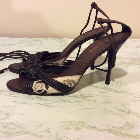 BCBGMAXAZRIA Gladiator Sandals - Picture 3 of 7